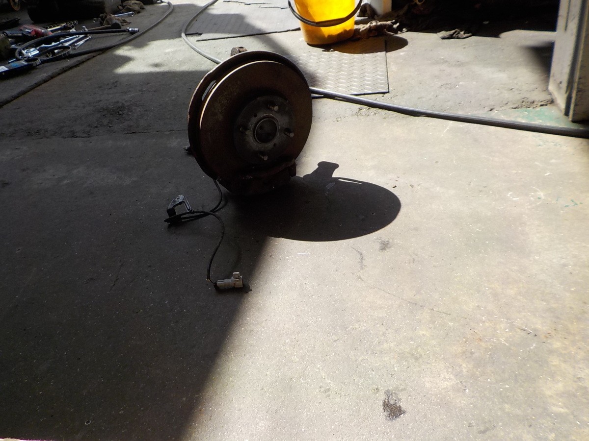 MR-S ZZW30 純正 フロントナックルハブ Assy 左拍卖