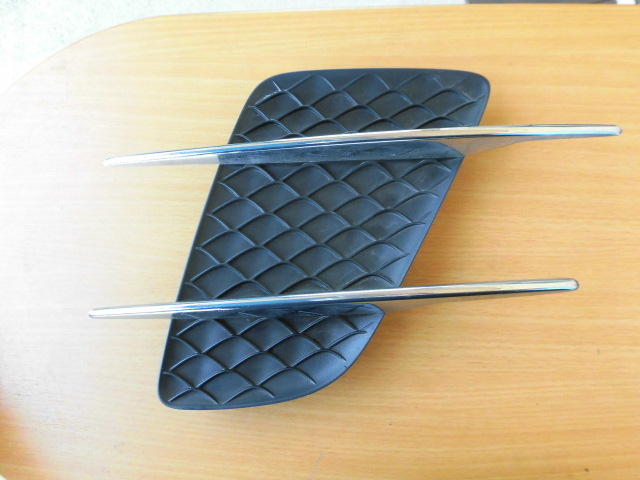 AJ721 ベンツ R231 SL フェンダーダクト 右 フェンダーグリル A2316901600拍卖