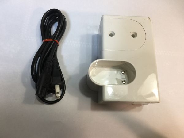 PHILIPS フィリップ ACアダプター HR7677 AC8.2V 0.7VA 2F11AA拍卖