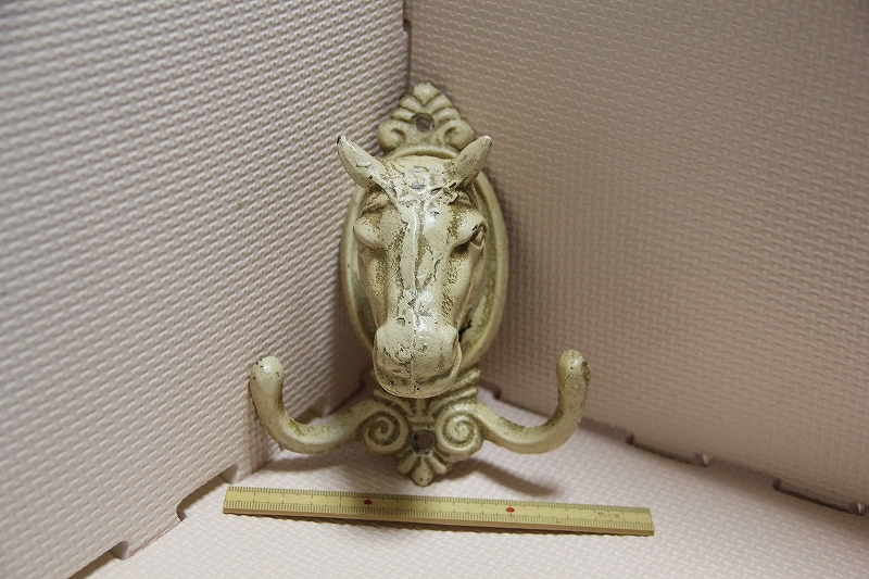 鋳物 馬頭 壁フック 検索 馬 ホース ウォールフック レトロ グッズ 壁掛け 2かけ拍卖