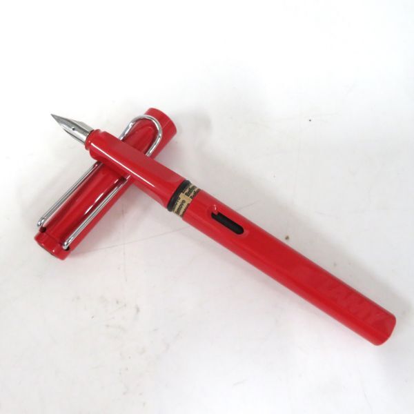 未使用 LAMY/ラミー サファリ 万年筆 F(細字) レッド L16-F FP②拍卖