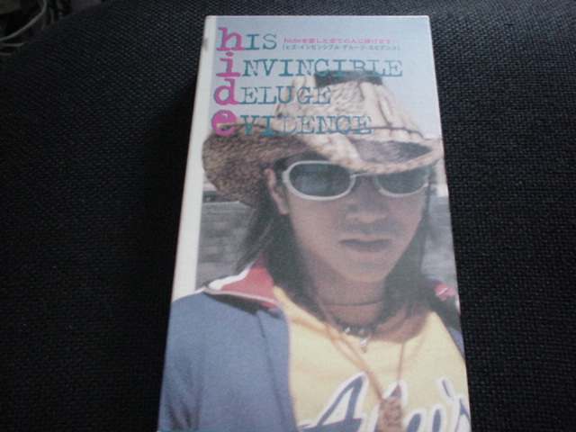 ★hide with Spread Beaver/hIS iNVINCIBLE dELUGE eVIDENCE 中古VHSビデオ拍卖