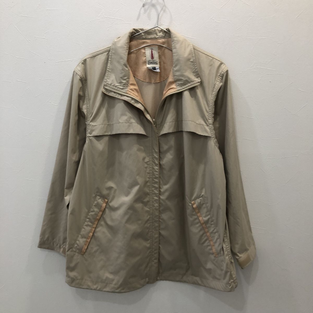 TNZ1255 ウィメンズ フォックスファイヤ ナイロンブルゾン ベージュ レディース L拍卖