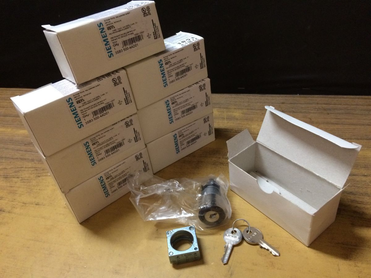 DD3079 SIEMENS 3SB3500-4D01 2ポジションキースイッチヘッド ラッチ 8点まとめてセット 未使用/80拍卖