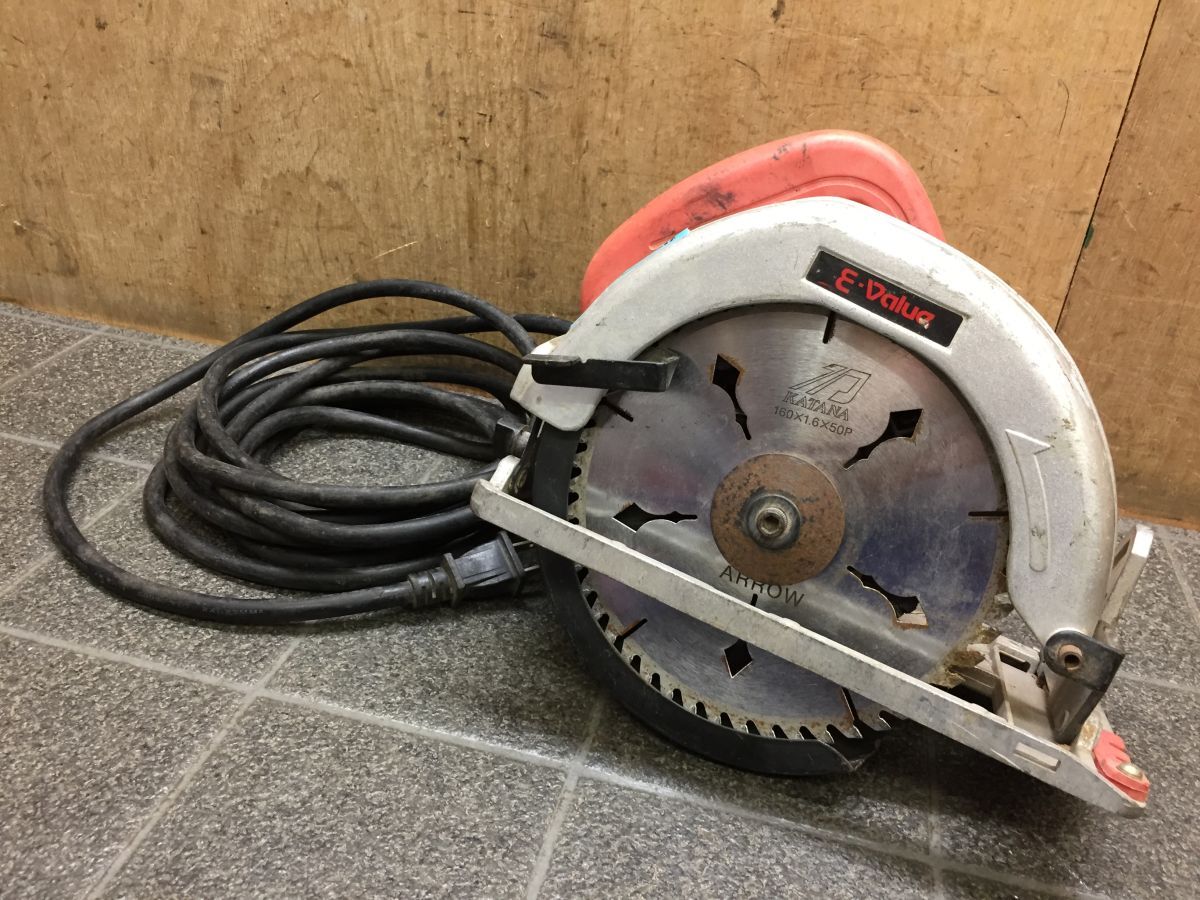 DD332 E-Value 電気丸鋸 EWC-165AN 165mm ブレーキ付 電動工具 DIY 大工 道具 動確OK /100拍卖