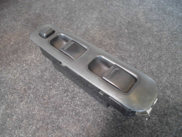 HB23S キャロル 右フロント パワーウインドスイッチ 3ドア車用 テストOK 0205拍卖