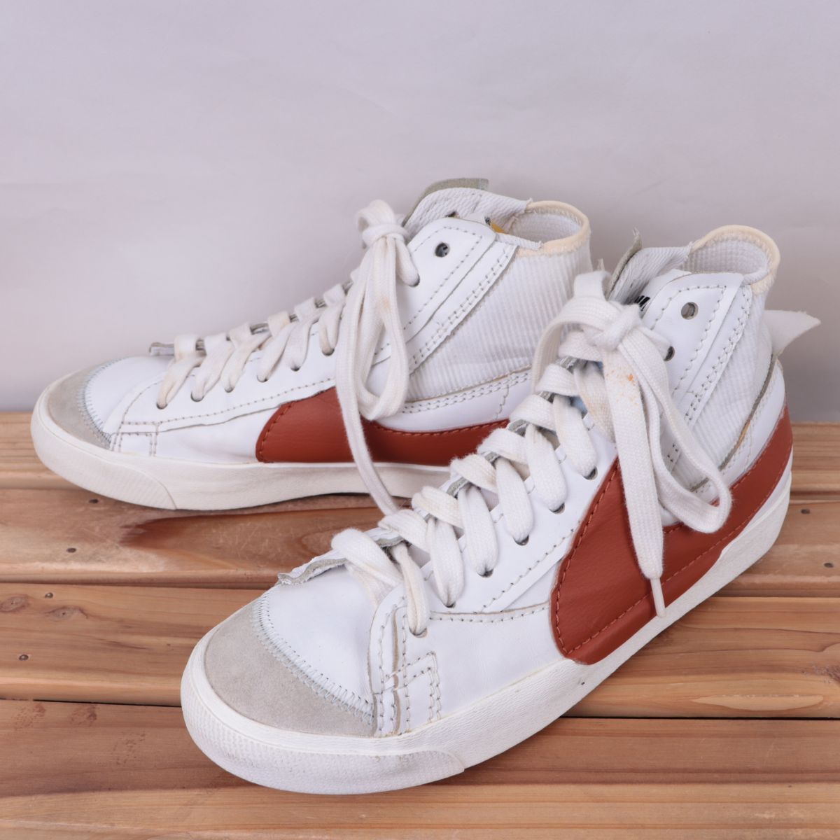 z9428 ナイキ ブレーザーミッド 77 ジャンボ US10 28.0cm/白 ホワイト 茶 NIKE BLAZER MID '77 JUMBO ブレザー メンズ スニーカー 中古拍卖