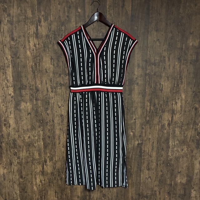A432◇FB68 | エフビーロクハチ ノースリーブワンピース ストライプ柄 ブラック×レッド×ホワイト レディース 58サイズ 中古品拍卖