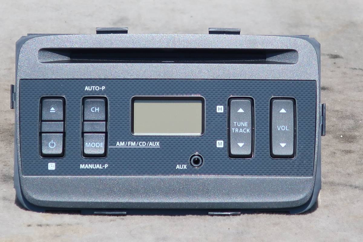 H31?R1? NV100 クリッパー バン 純正 CD ラジオ オーディオ デッキ / 39101-74P00 / DEH-2048ZS / 新車外し! NO1拍卖