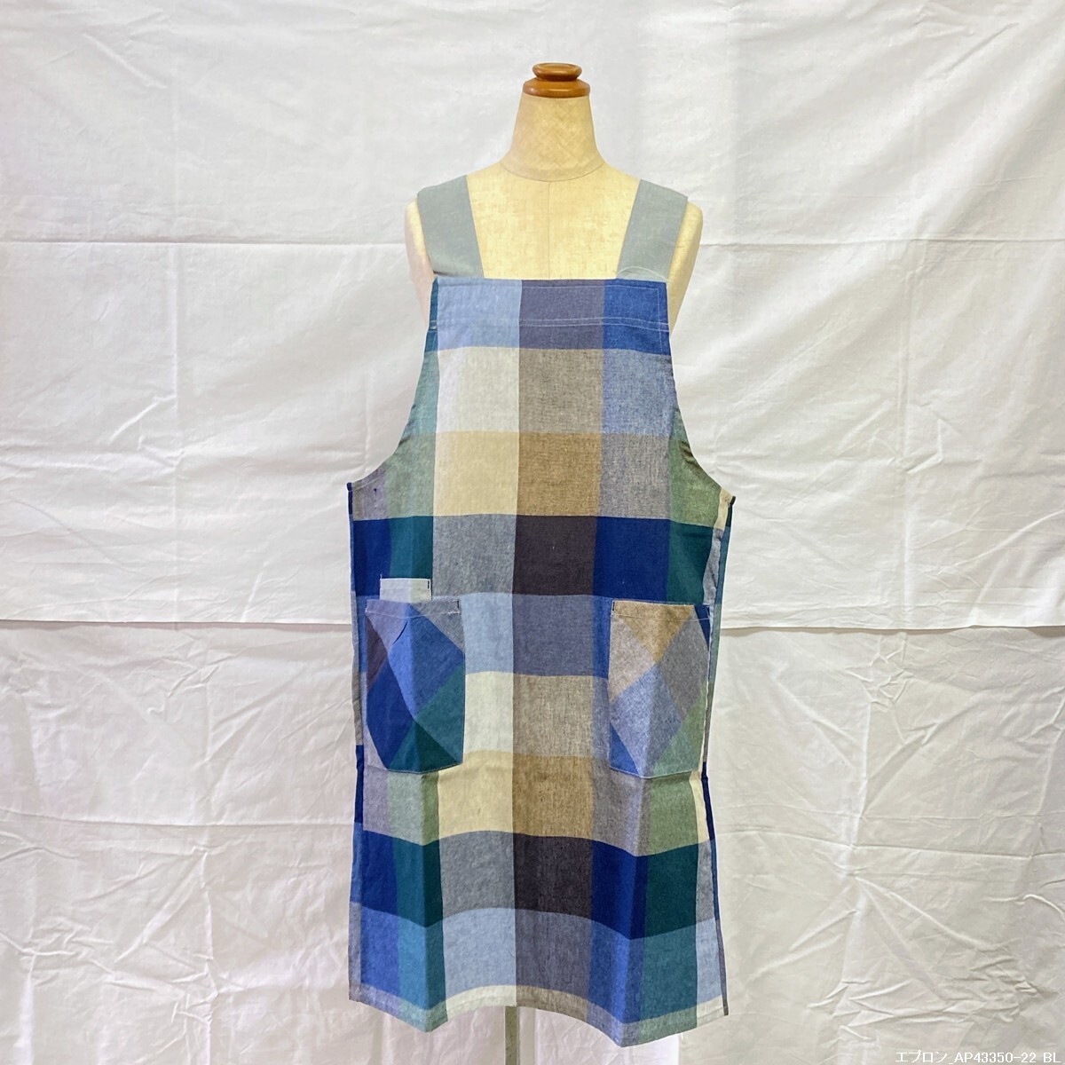 【新品/送料230円/即決】 エプロン レディース ゆったり かぶり かわいい おしゃれ 人気 ブロックチェック ブルー AP43350-22BL R YS拍卖