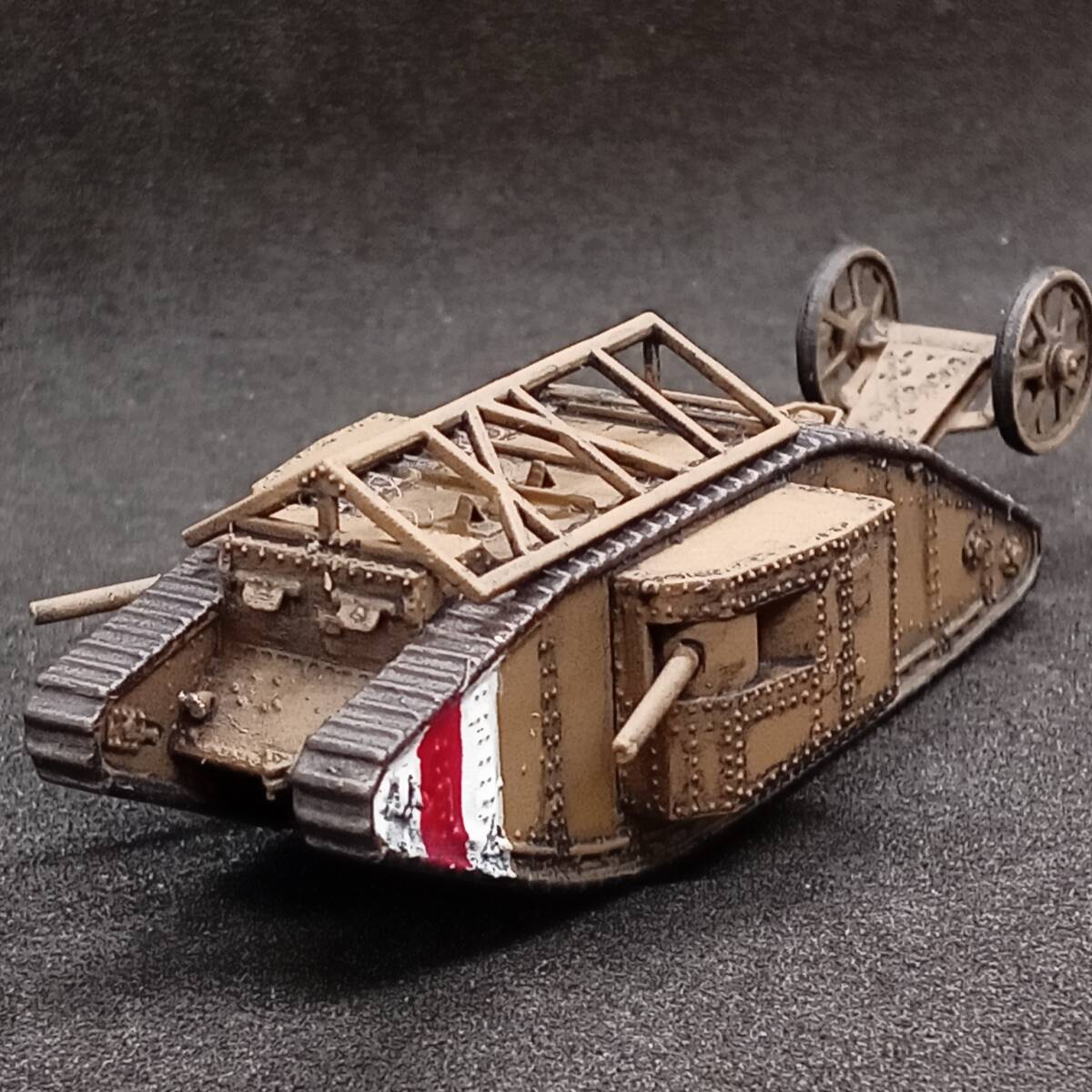 ●完成品1/144 菱形戦車Mk1,”世界最初の実戦投入戦車!”,英国,WW1,暘echokou1989製,自作ver拍卖