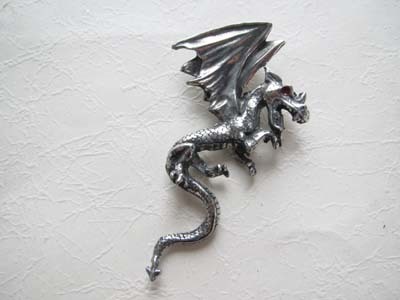 PW 羽ばたきドラゴン 横向き大 ペンダントヘッド拍卖