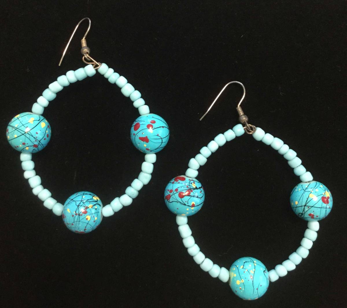 【 ジャマイカ直輸入 】 【 ピアス 】 フープピアス ビーズ ブルー ジャマイカ雑貨 レゲエ雑貨 アクセサリー 拍卖