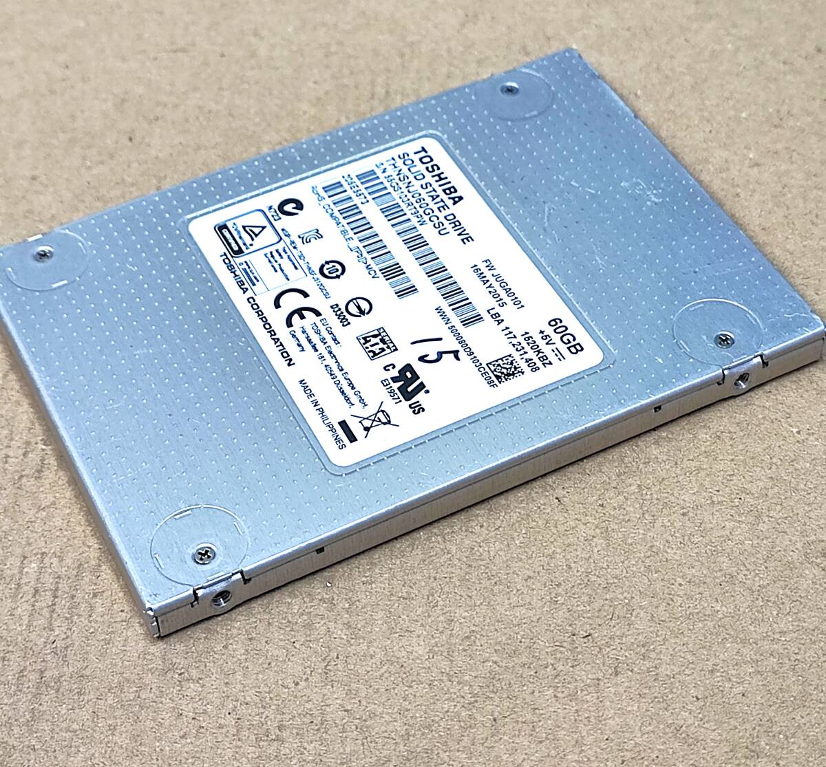 【中古パーツ】2.5インチ SATA SSD 60GB 1台 正常 TOSHIBA THNSNJ060GCSU 使用時間35350H ■SSD7524拍卖