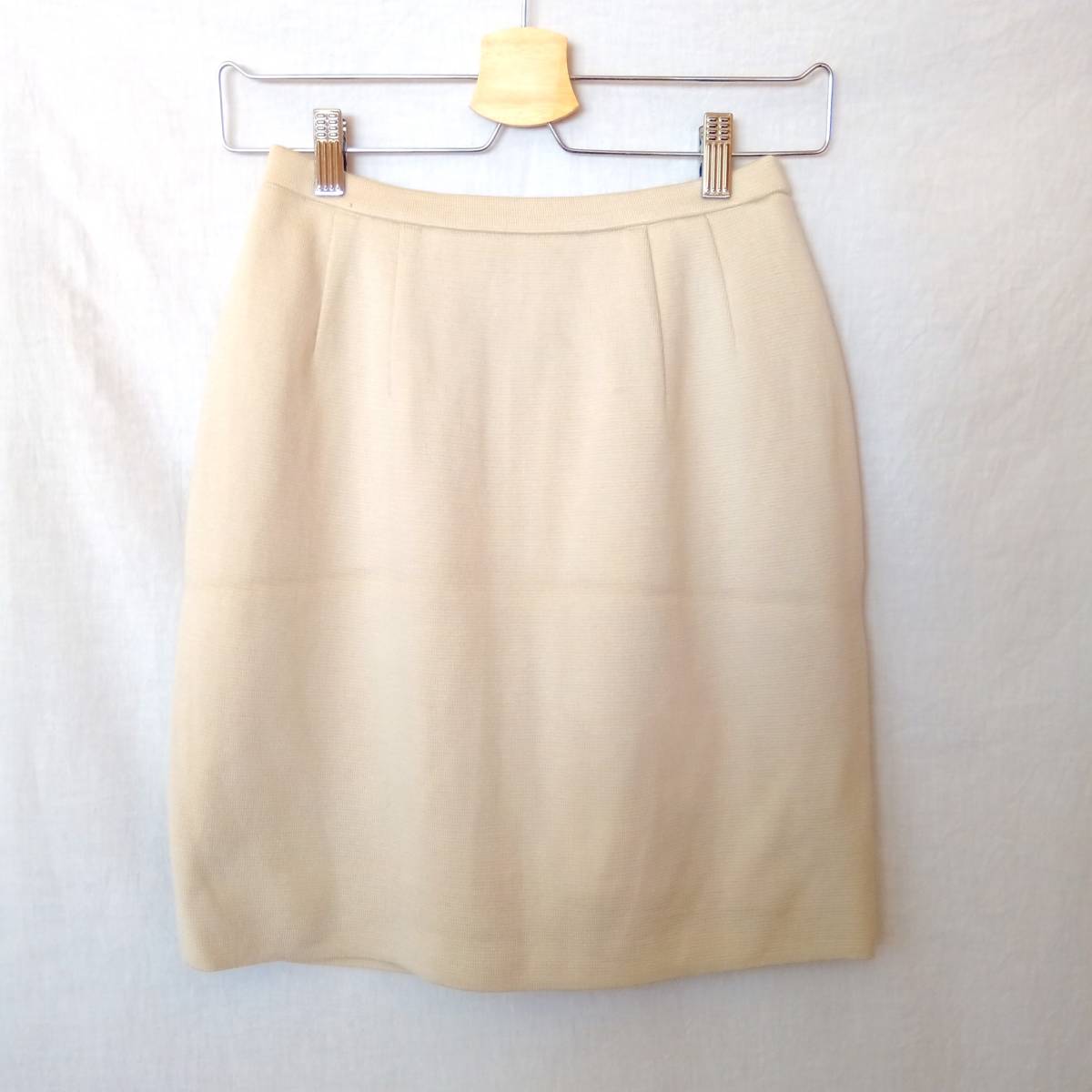 イタリア製 ビシェス 高級ウールスカート BISES by WORLD拍卖