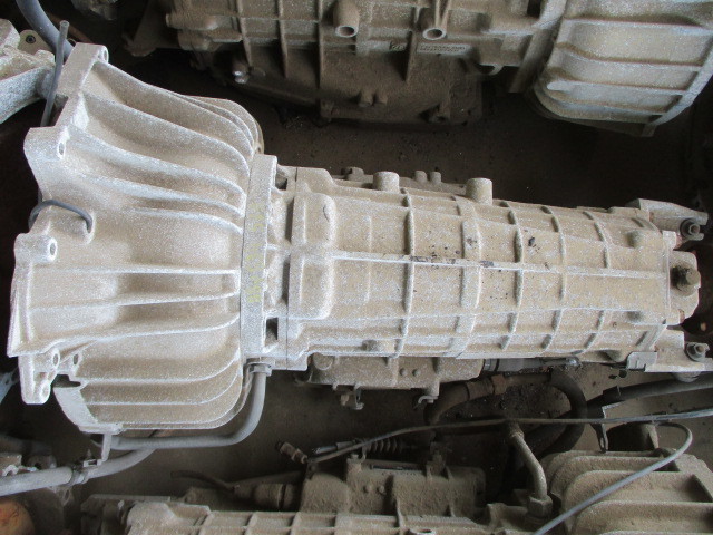 ■BMW E34 535 オートマチック ミッション 中古 4HP-22 1043010644 部品取りあり オートマ AT デフ ドライドブシャフト ハブナックル ■拍卖