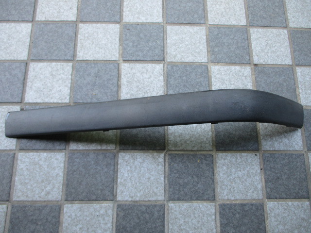 ■BMW E36 フロントバンパー モール 左 中古 51118146077 部品取りあり Mテクニック インパクト ホルダー グリル トリム ストリップ ■拍卖