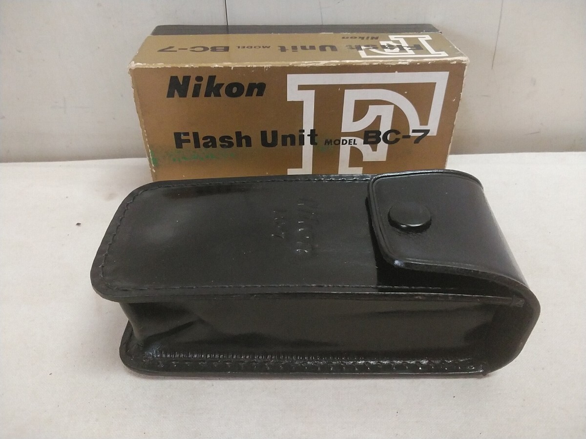 レターパックP/ニコン Nikon F フラッシュユニット用革ケース【 BC-7用 】レザーケース 箱付 ブラック ケースのみ拍卖