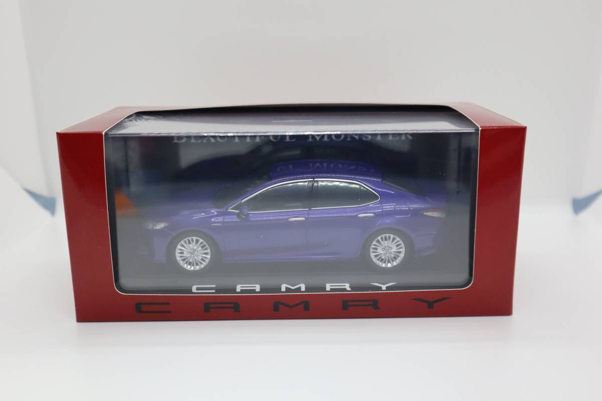 (9)★トヨタ カムリ ミニカー 1/30 ダークブルーマイカメタリック(7)8W7 AXVH70 カラーサンプル 色見本 非売品 TOYOTA CAMRY 青 未使用拍卖