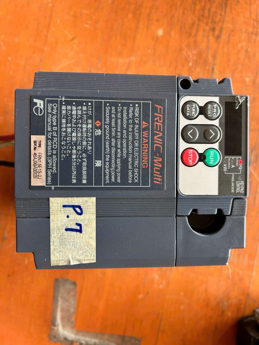 P7 FUJI INVERTER FRN1.5E1S-2J ACINPUT 3PH220v 1.5KW 動作確認済み拍卖