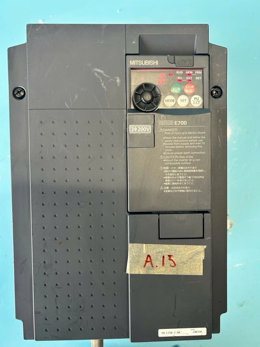 A15 MITSUBISHI INVERTER FR-E720-7.5k AC INPUT 3PH220v 7.5KW 動作確認済み拍卖