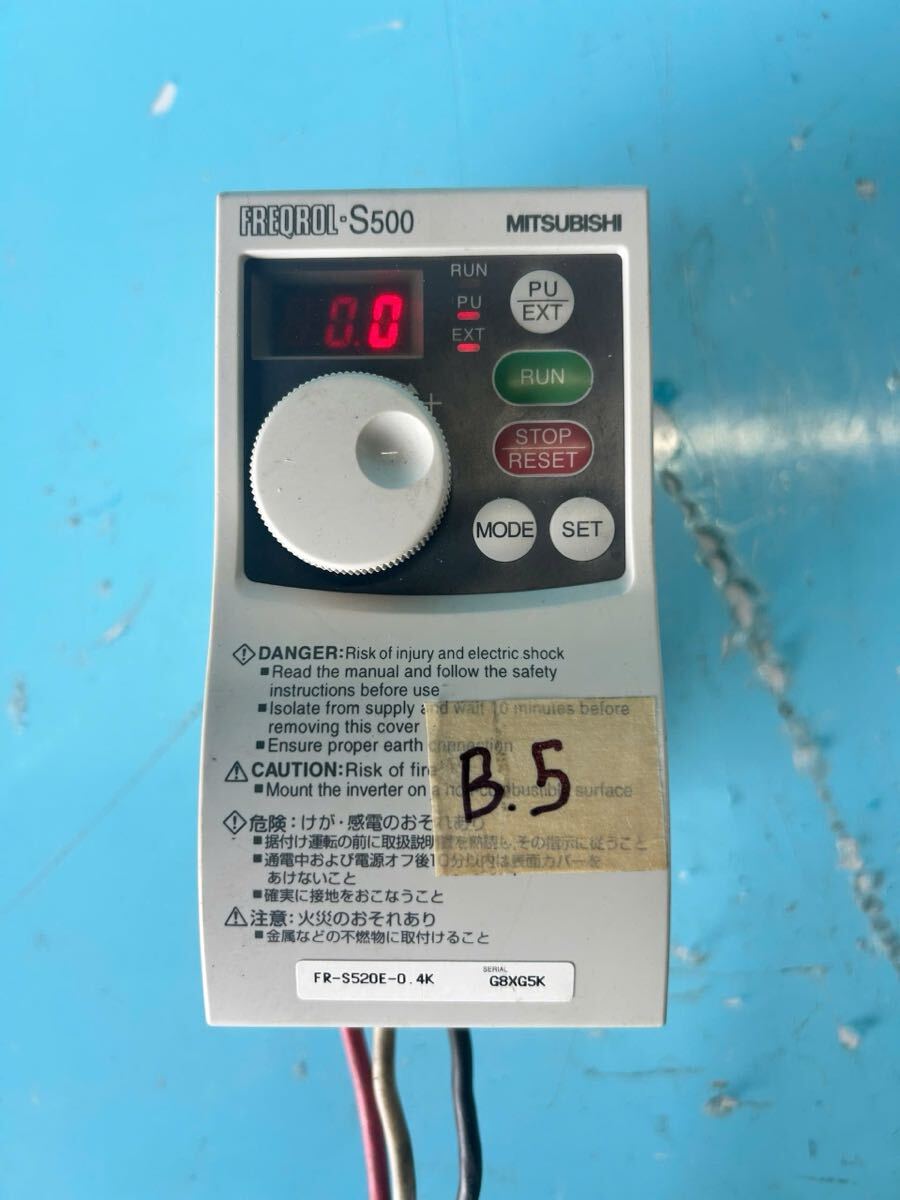 B5 MITSUBISHI INVERTER FR-S520-0.4K AC INPUT 3PH 220v 0.4KW 動作確認済み拍卖