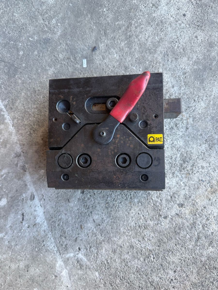 N14 AMADA 名称 ワンタッチパンチホルダ 型番 902000拍卖