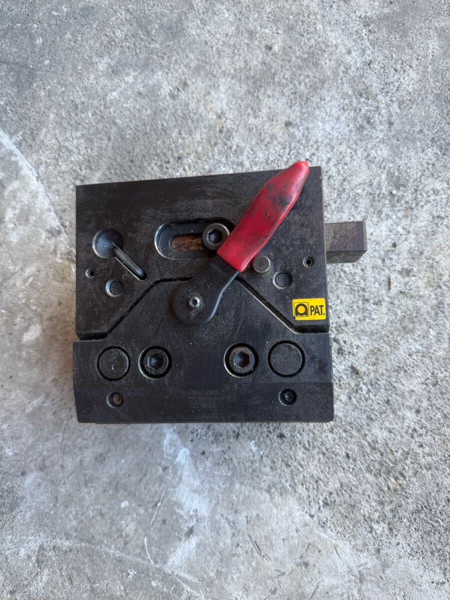 N17 AMADA 名称 ワンタッチパンチホルダ 型番 902000拍卖