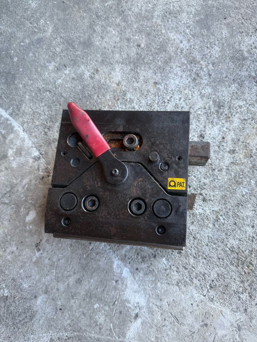 N19 AMADA 名称 ワンタッチパンチホルダ 型番 902000拍卖