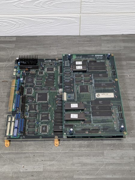 KONAMI コナミ ツインビーヤッホー SYSTEMGX マザーボード PWB354192B MOTHER PCB SUB PCB TYPE 2 PWB454204A アーケード基板 シリアル一致拍卖