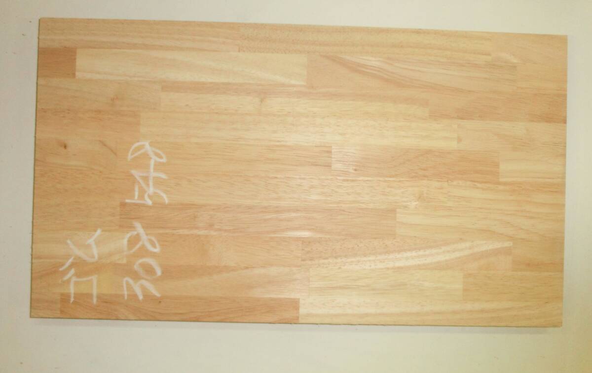 ゴム集成材 端材 板厚30mm 308mm×548mm DIY・日曜大工に拍卖