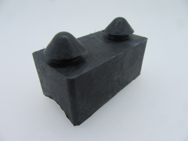 送料無料 b-13 カワサキ H1/500SS H2/750SS シートダンパーラバーA (大)拍卖