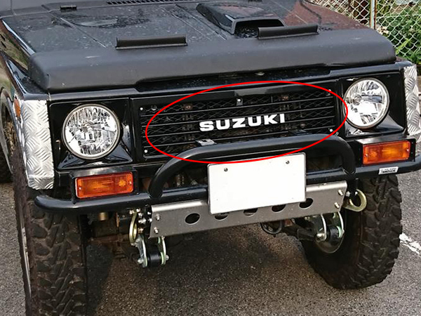 スズキ 純正 フロント エンブレム ジムニー JA11 1型 初期 アルト エブリイ ハスラー スペーシア ラパン SUZUKI 検 ホイール マフラー 後期拍卖