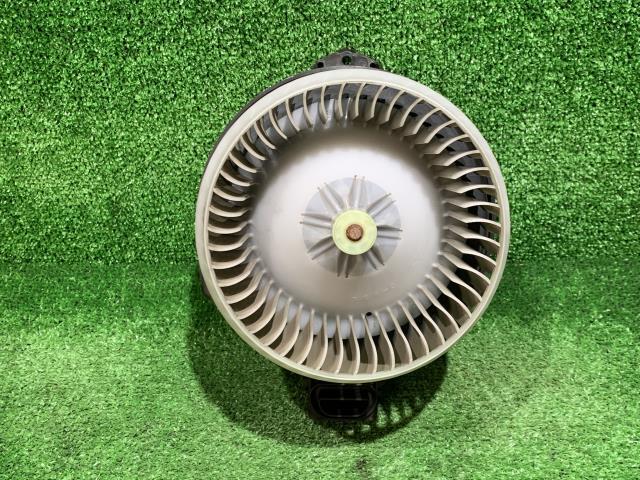 フリード DAA-GP3 ヒーターブロアモーター 79310-SYY-003拍卖