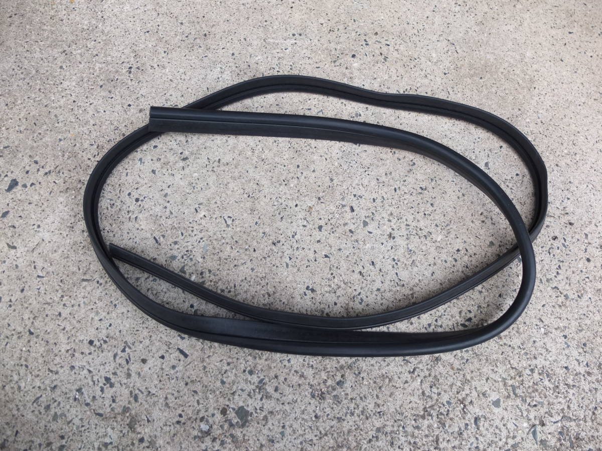 MK1&2用クォーターウェザーストリップ(開閉クォーターガラス用)拍卖