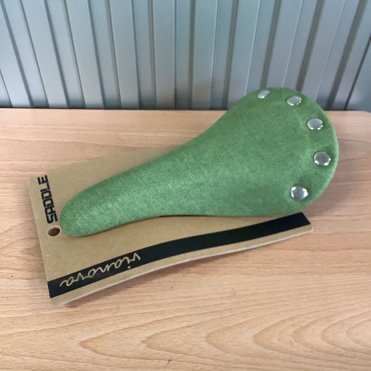 新品 オシャレサドル キャンパス生地 vianovaオリジナル グリーン 自転車拍卖