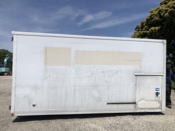 2t車用保冷ボックス 大ドア専用鍵付き 現状品 バイクガレージ、倉庫、物置に  ID:3452拍卖