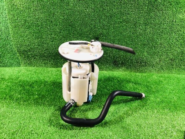 TOYOTA ノア NOAH ZRR80 2015年式 燃料ポンプ FUEL PUMP ID:3395拍卖