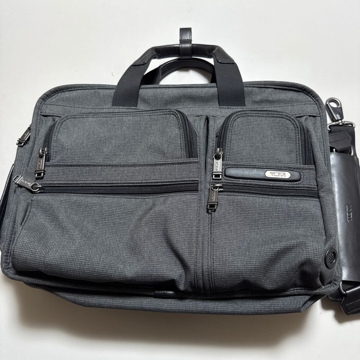 美中古!TUMI!トゥミ!ショルダー&リュックブリーフバッグ!グレー拍卖