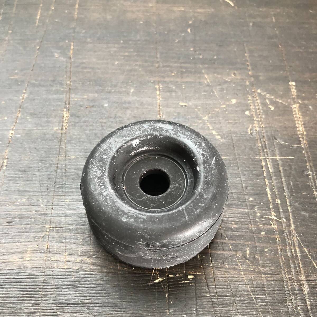 スズキ 純正 キザシ リヤショックサポートマウント Mount Rear Shock Support 41920-57L00-000 SUZUKI 未使用 メーカー純正品 Genuine JDM拍卖