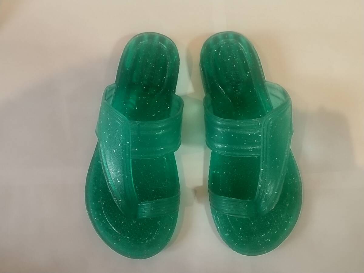 【中古品】19.0cm日本製のPEARL印 ギョサン ビーチサンダル(ラメグリーン) キッズサイズ拍卖