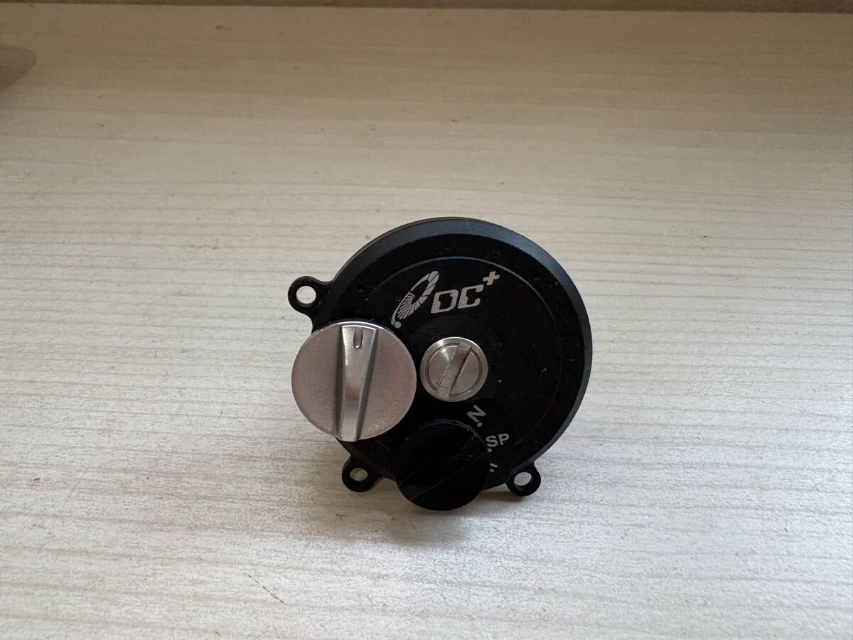 ★☆シマノ 10カルカッタコンクエスト DC 100 右用 フレームBウケクミ DCユニット 拍卖