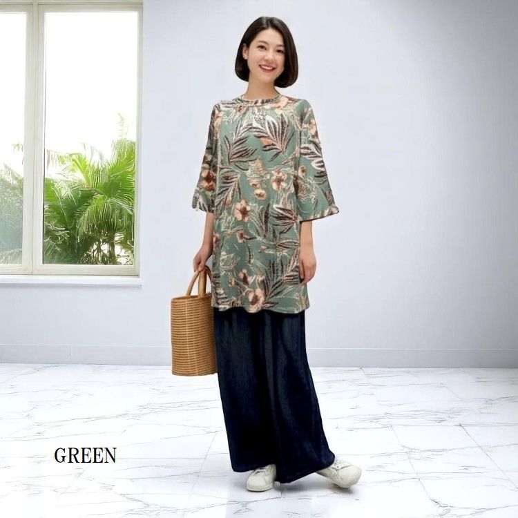 即決★ボタニカルプリント さらりとした肌触り ゆったりサイズチュニック グリーンM-L拍卖