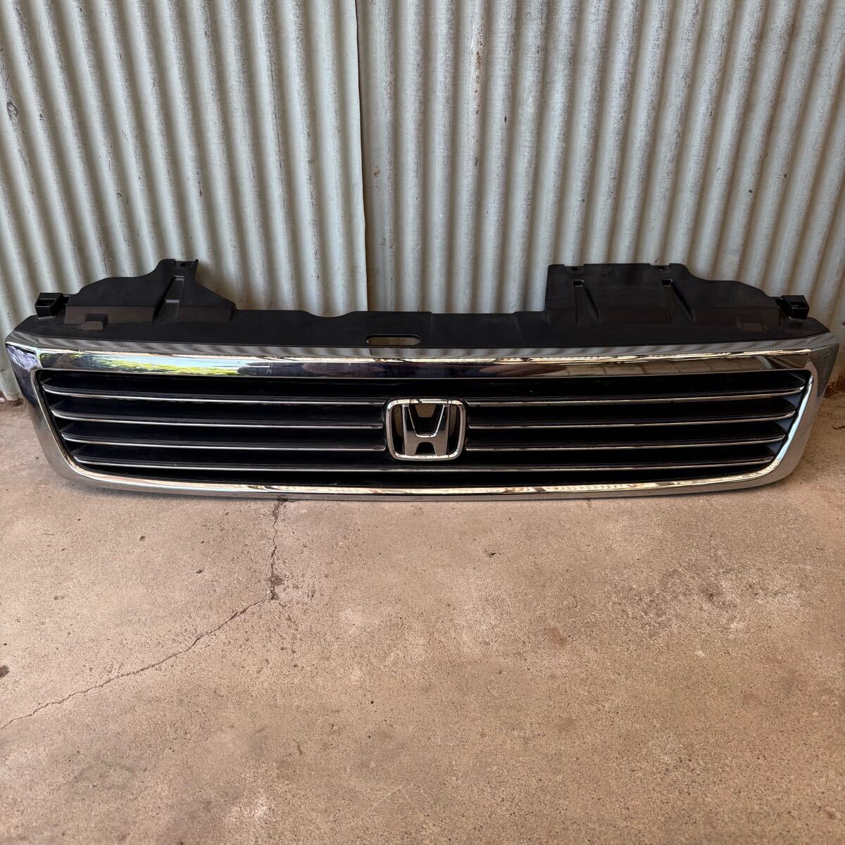 ホンダ ステップワゴン RF1 RF2 純正 フロントグリル 75100-S47-0000-01拍卖