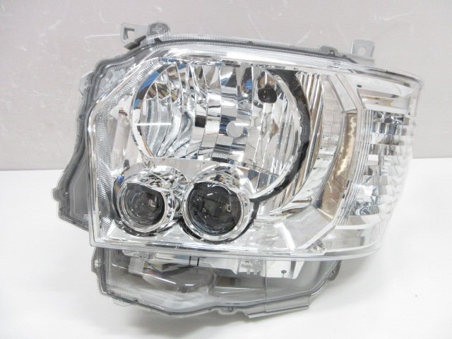 【即決有】 新品未使用品 トヨタ ハイエース 200系 4型 5型 6型 純正 左 ヘッド ライト LED KOITO 26-137 打刻 83 (B044863)拍卖