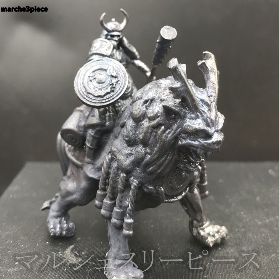 純銅製 ソリッド アンティーク加工 神獣麒麟 猛獣の騎獣 幕府武士 魂の盾 置物拍卖