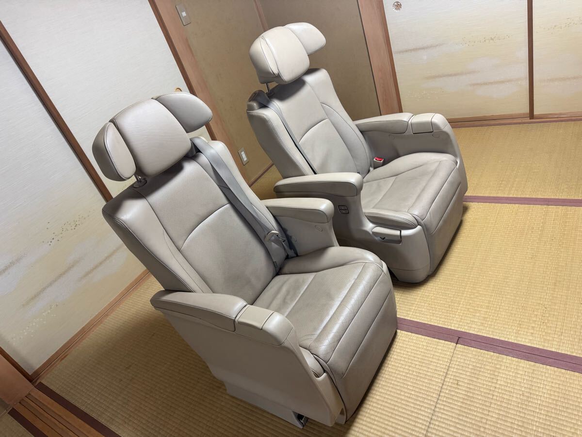 20アルファード ヴェルファイア キャプテンシート 2脚 レザー セット 美品 売り切り 即決あり!拍卖