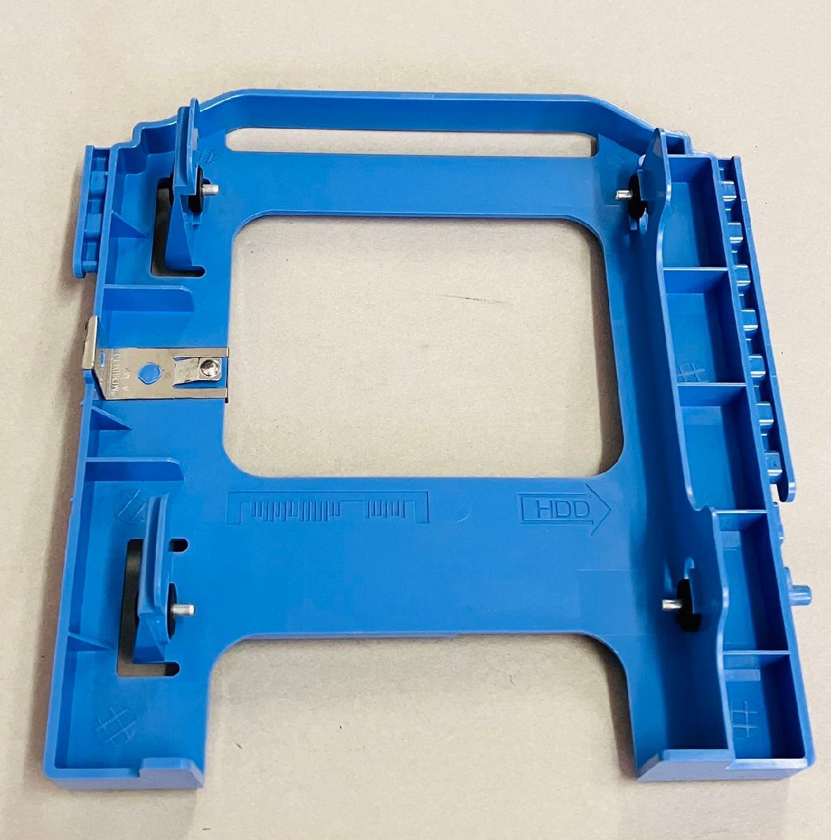 2YXS299★中古品★DELLハードディスクストレージ HDDマウンター 3.5インチ DP/N:00CW33 DELL Optiplex 3040MT D18M 7060 5040 7040拍卖