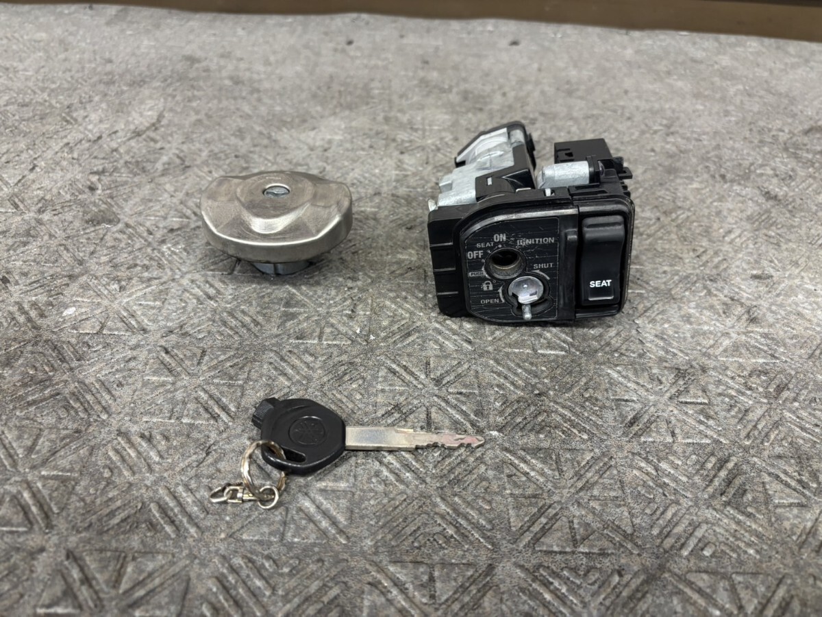 ヤマハ JOG AY01-1160 メインキー イグニッションキー 鍵 タンクキャップ シャッターキー YAMAHA 純正 部品 パーツ拍卖
