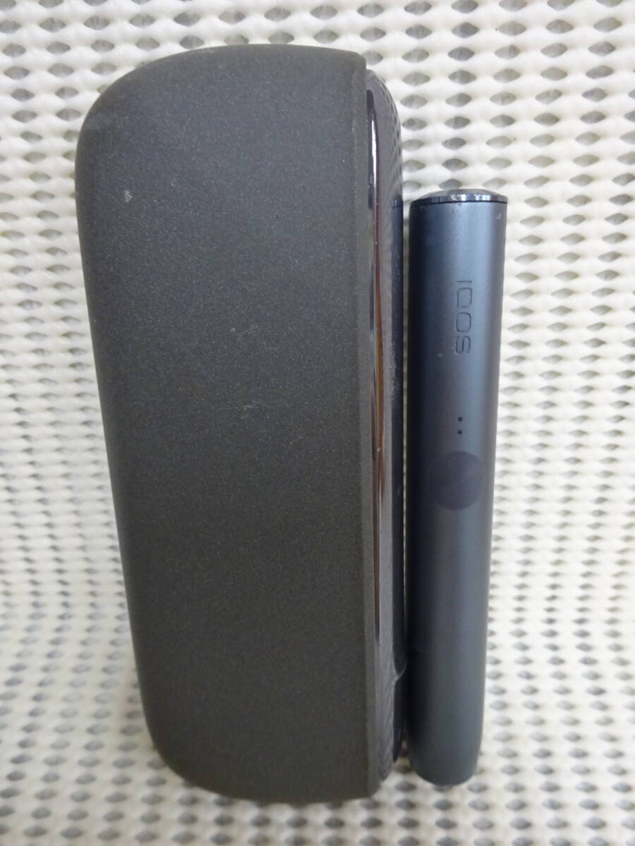 (M-398)アイコス イルマ ぺブルグレー IQOS ILUMA 型番M0001・C1402 加熱式 電子タバコ 通電確認済み 中古拍卖